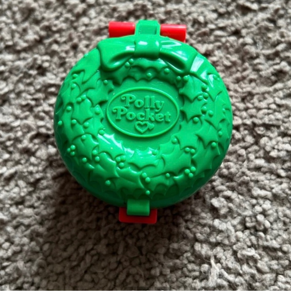 Polly pocket